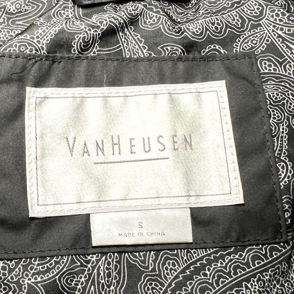 Van Heusen black puffer vest womens small gorpcore warm cozy cozycore trendy - Picture 3 of 6